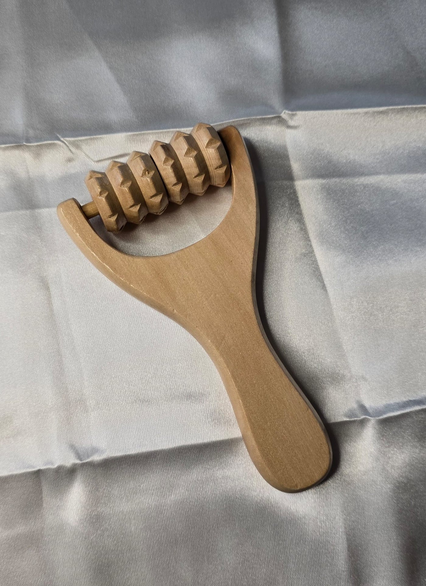 ROULEAU DE MASSAGE CELLULITE ET VENTRE EN BOIS